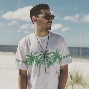 Meet your Posher, Leo